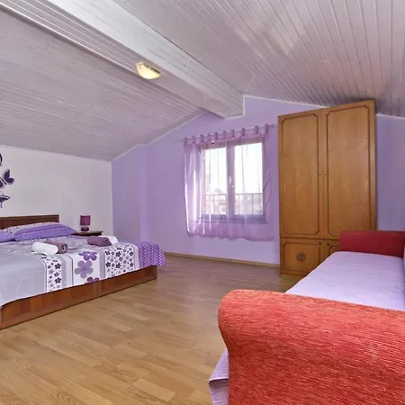 Family With Pool: Sveti Petar U Sumi Retreat Holiday home